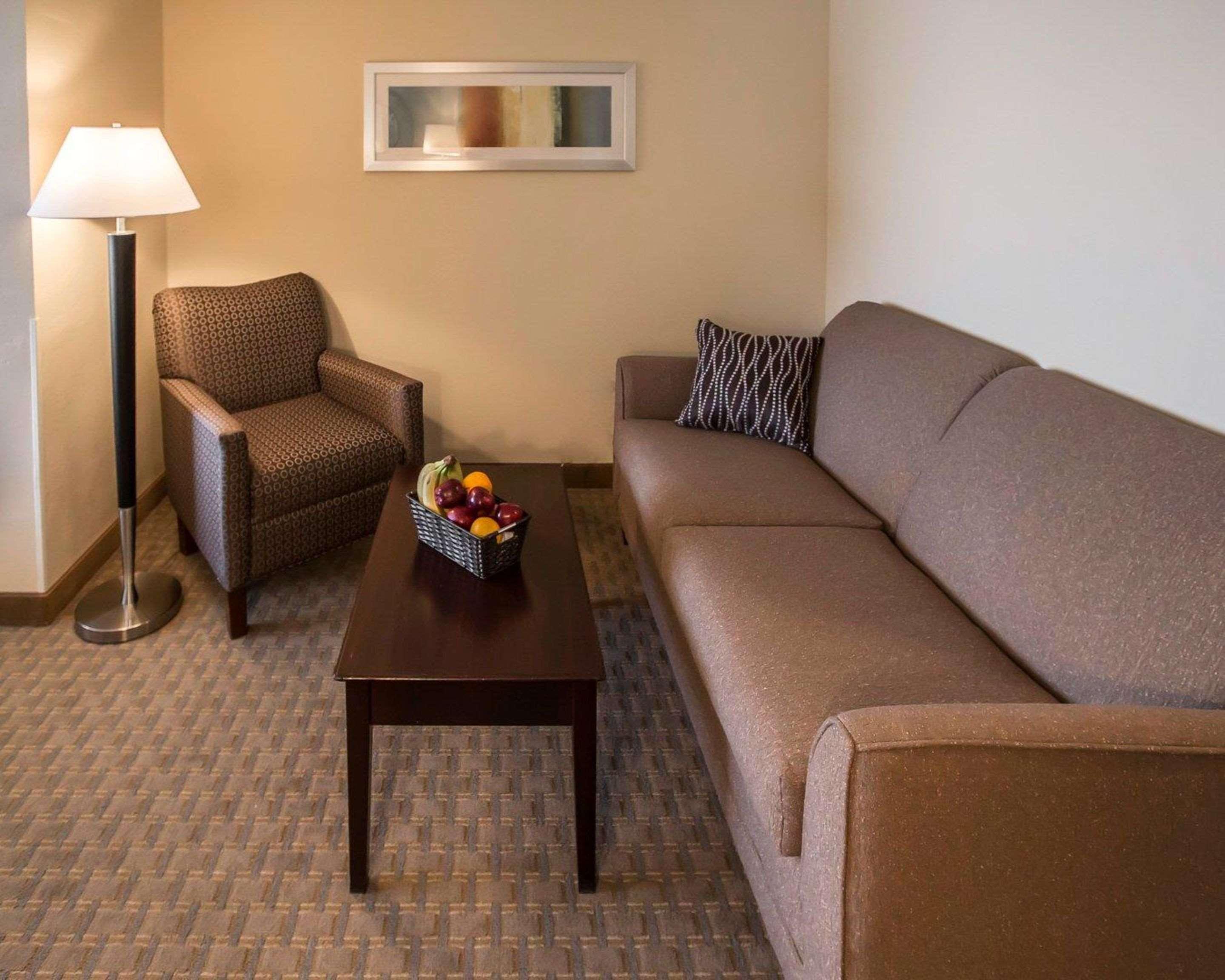Comfort Suites University Area Notre Dame-South Bend Exterior foto