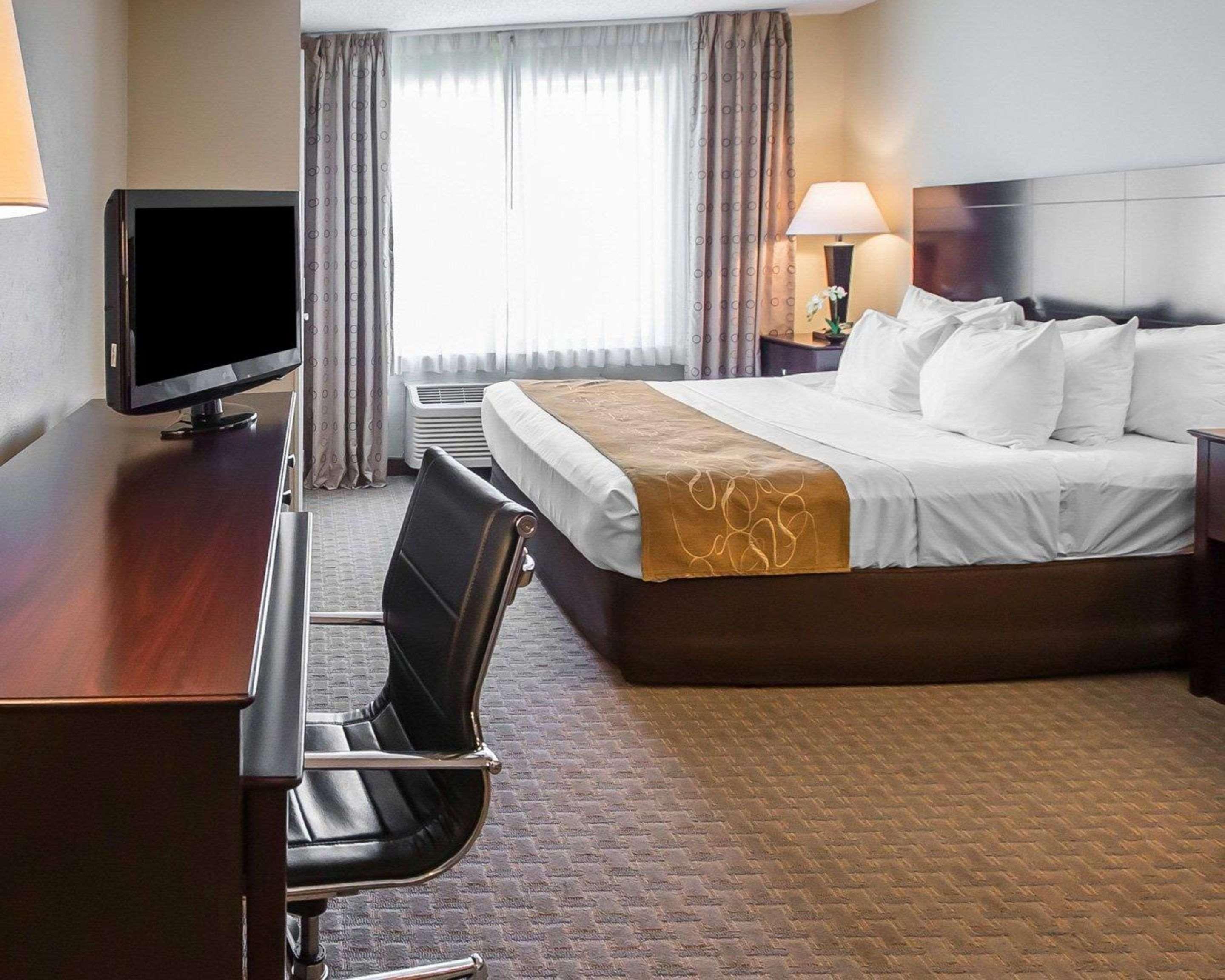 Comfort Suites University Area Notre Dame-South Bend Exterior foto